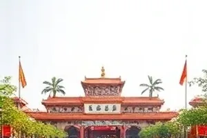 《周末不加班》办公桌镜头示意